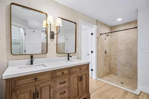Bath - 33245 Mandrake Rd, Wesley Chapel, FL 33543 photo 2 of 4
