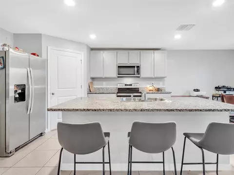 Kitchen - 16636 Windmill Forge Pass, Wimauma, FL 33598 photo 1 of 4