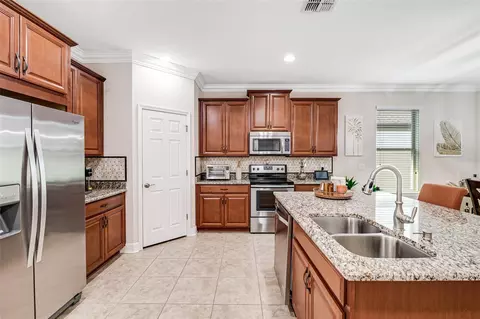 Kitchen - 10415 Alcon Blue Dr, Riverview, FL 33578 photo 2 of 5