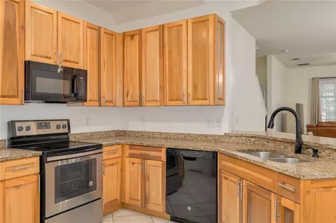 Kitchen - 13204 San Blas Loop, Largo, FL 33774 photo 3 of 3