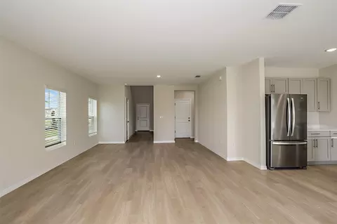 Living - 15261 Maude Landing Loop, Wimauma, FL 33598 photo 2 of 4