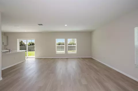 Living - 15261 Maude Landing Loop, Wimauma, FL 33598 photo 3 of 4
