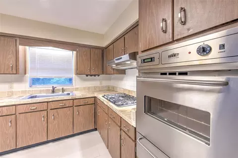 Kitchen - 8825 Cobb Rd, Riverview, FL 33578 photo 3 of 3