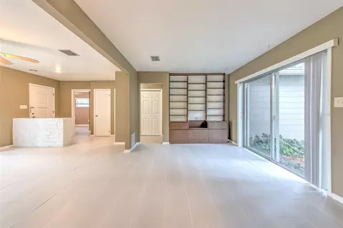 Living - 8825 Cobb Rd, Riverview, FL 33578 photo 6 of 9
