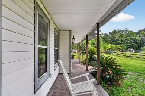 Exterior - 8922 Pritcher Rd, Lithia, FL 33547 photo 7 of 26