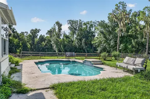 Exterior - 8922 Pritcher Rd, Lithia, FL 33547 photo 5 of 26