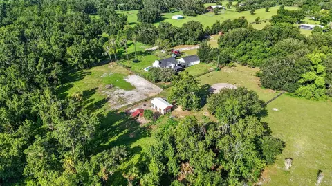 View/Area - 8922 Pritcher Rd, Lithia, FL 33547 photo 2 of 15