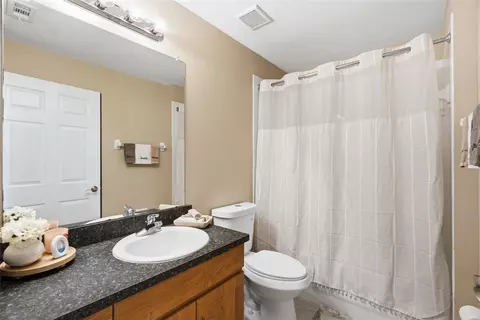 Bath - 15544 Florida Breeze Loop, Wimauma, FL 33598 photo 2 of 2