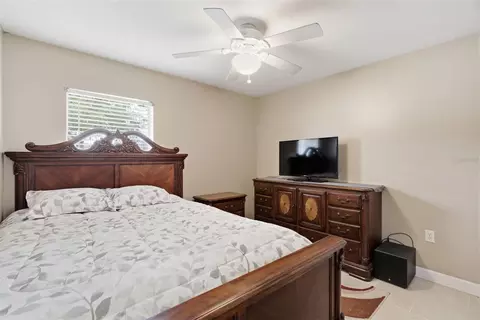 Bedroom - 15544 Florida Breeze Loop, Wimauma, FL 33598 photo 2 of 7