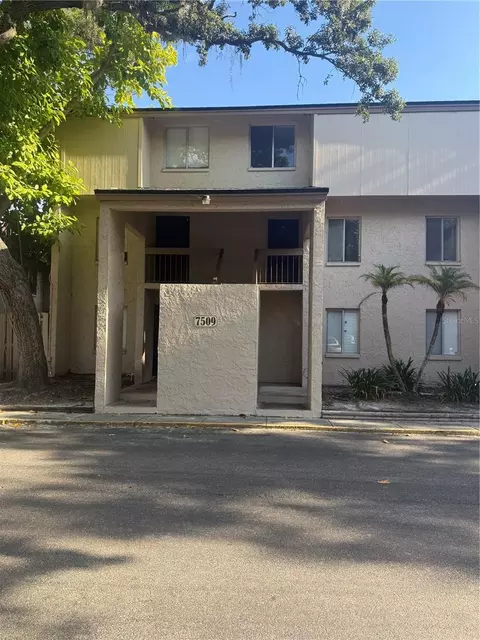 7509 Pitch Pine Cir #121, Tampa, FL 33617