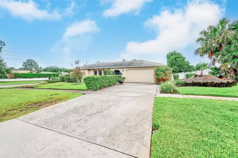2993 Meadow Wood Dr, Clearwater, FL 33761