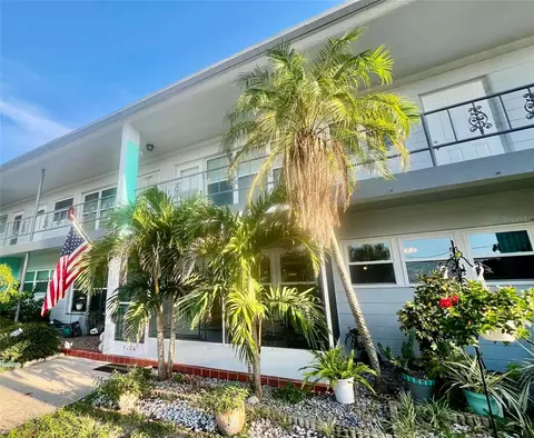 5820 N 43rd Terrace Ter N #1404, Kenneth City, FL 33709