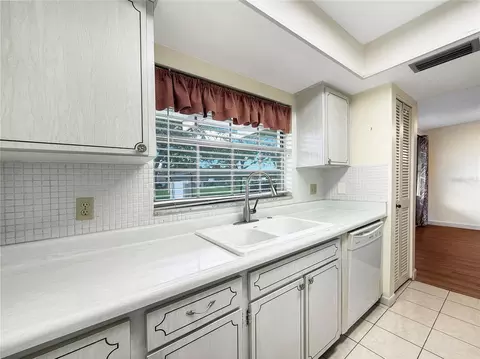 Kitchen - 1701 Pinehurst Rd #2F, Dunedin, FL 34698 photo 1 of 3