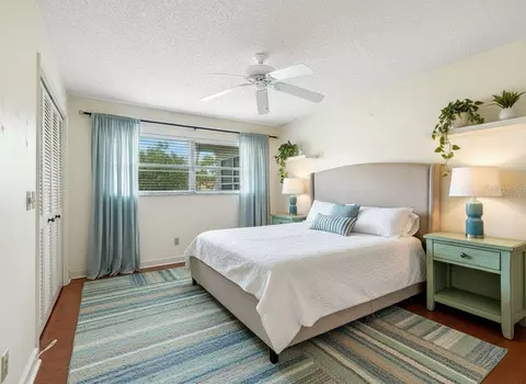 Bedroom - 1701 Pinehurst Rd #2F, Dunedin, FL 34698 photo 1 of 3