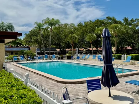 Exterior - 1701 Pinehurst Rd #2F, Dunedin, FL 34698 photo 3 of 4