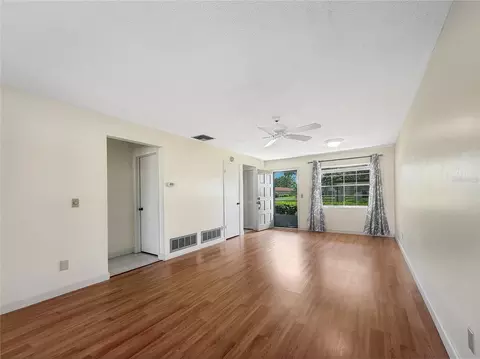 Living - 1701 Pinehurst Rd #2F, Dunedin, FL 34698 photo 4 of 7