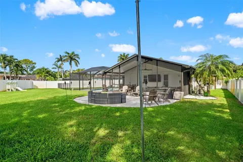 Exterior - 11312 Robert Dr, Seminole, FL 33778 photo 17 of 23