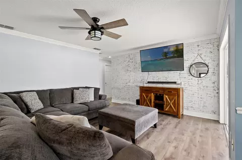 Living - 11312 Robert Dr, Seminole, FL 33778 photo 3 of 3