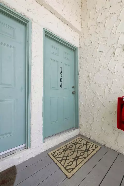 11409 8th St N #1504, Saint Petersburg, FL 33716