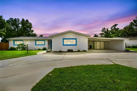 1303 SE Kings Bay Dr, Crystal River, FL 34429