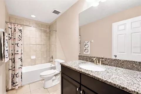 Bath - 19065 Malinche Loop, Spring Hill, FL 34610 photo 4 of 4
