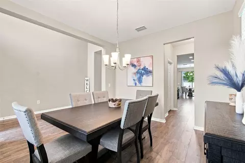 Dining - 19065 Malinche Loop, Spring Hill, FL 34610 photo 2 of 3