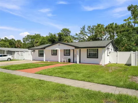 6529 La Mesa Cir, Tampa, FL 33634