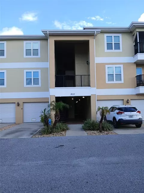 5111 Royal Palms Way #202, New Port Richey, FL 34652