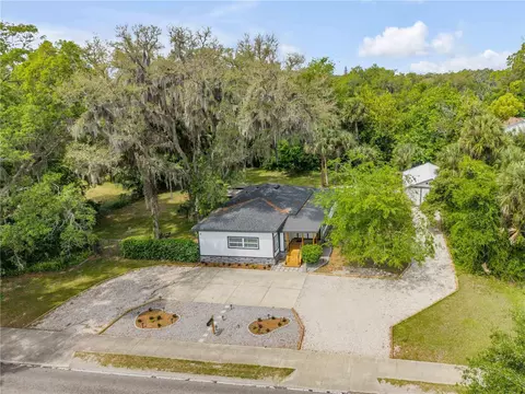 1956 Pioneer Trl, New Smyrna Beach, FL 32168