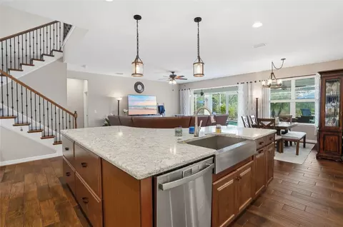 Kitchen - 33564 Willow Point Ct, Wesley Chapel, FL 33545 photo 4 of 8