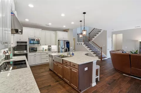 Kitchen - 33564 Willow Point Ct, Wesley Chapel, FL 33545 photo 6 of 8