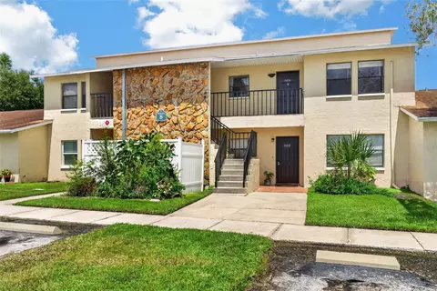 6301 58th St N #806, Pinellas Park, FL 33781