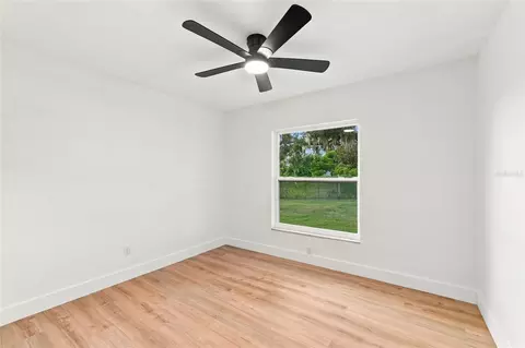 Bedroom - 607 Willow Ct, Brandon, FL 33510 photo 4 of 5