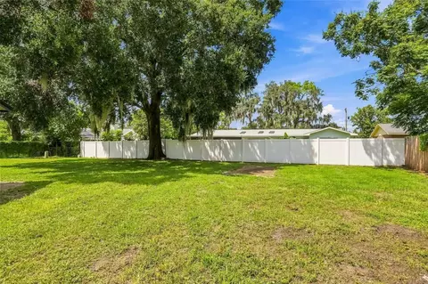 Exterior - 607 Willow Ct, Brandon, FL 33510 photo 4 of 7