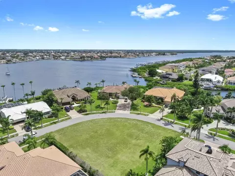 View/Area - 6424 Rubia Cir, Apollo Beach, FL 33572 photo 2 of 9
