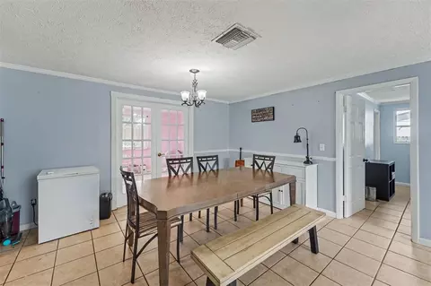 Dining - 9342 Northcliffe Blvd, Spring Hill, FL 34606 photo 3 of 3