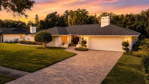 4324 Southpark Dr, Tampa, FL 33624