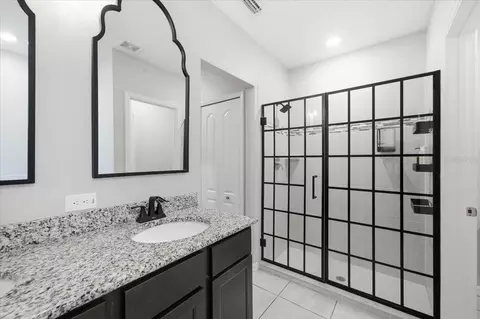 Bath - 15488 Scolder Loop, Weeki Wachee, FL 34614 photo 5 of 6