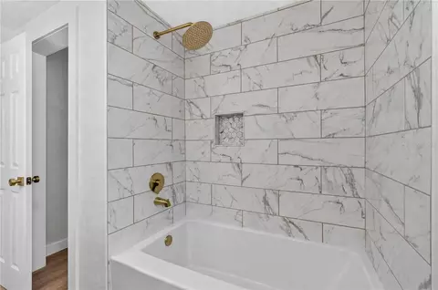 Bath - 4609 60th St E, Bradenton, FL 34203 photo 5 of 5