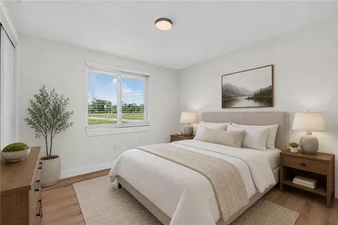 Bedroom - 4609 60th St E, Bradenton, FL 34203 photo 5 of 6