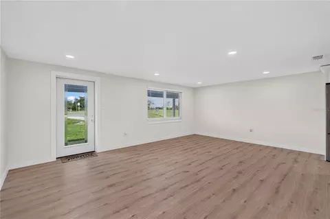 Living - 4609 60th St E, Bradenton, FL 34203 photo 3 of 8