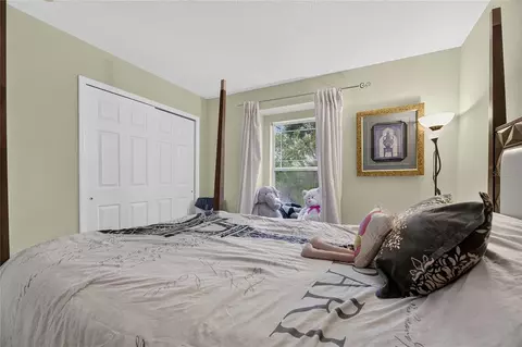 Bedroom - 11132 Running Pine Dr, Riverview, FL 33569 photo 6 of 7