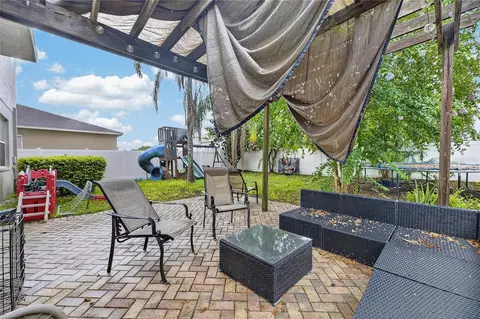 Exterior - 11132 Running Pine Dr, Riverview, FL 33569 photo 5 of 10