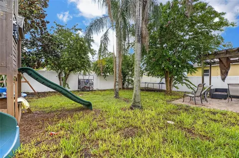 Exterior - 11132 Running Pine Dr, Riverview, FL 33569 photo 9 of 10