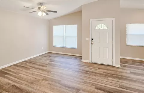 Living - 1013 Eskimo Ave, Tampa, FL 33604 photo 1 of 4