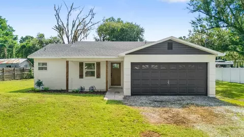414 S Wiggins Rd, Plant City, FL 33566