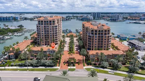 525 Mandalay Ave #11, Clearwater Beach, FL 33767