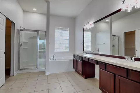Bath - 5714 99th Avenue Cir E, Parrish, FL 34219 photo 2 of 5