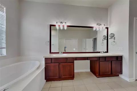 Bath - 5714 99th Avenue Cir E, Parrish, FL 34219 photo 3 of 5