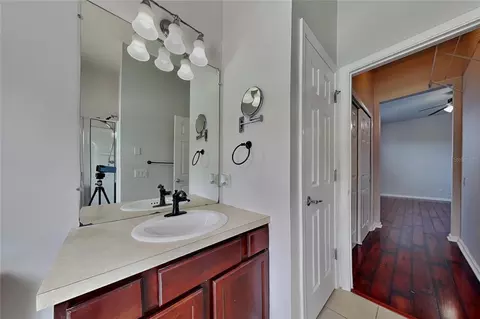 Bath - 5714 99th Avenue Cir E, Parrish, FL 34219 photo 5 of 5
